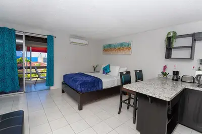 Image de Vacation Modern Garden Lush Studio