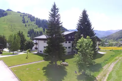 Image de Appartement spacieux en face des pistes