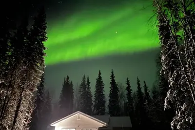Image de Borealis Abode: Abundant Amenities; Private Hot Tub, Pool Table, and King Bed