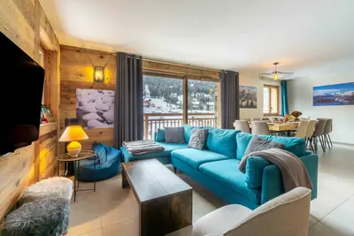 Chalet Pramaria - Apt L'Arcelle, avec vue sur les montagnes, Wi-Fi et climatisation.