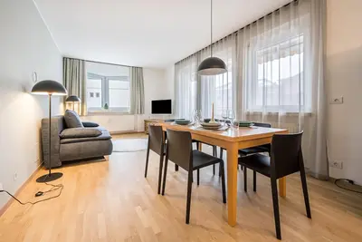 Image de Appartement \"Avia Living\" avec vue sur les montagnes, balcons et Wi-Fi.