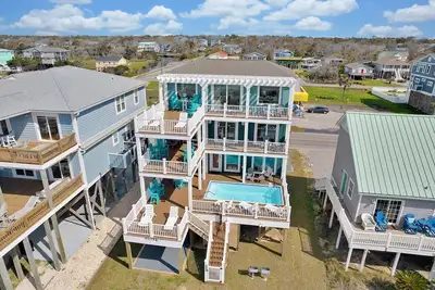 Image de 7br/5. 5ba Home - Oceanfront, Luxury, Pool, Elevator, Double Appliances, Sleeps