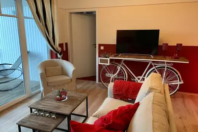 Image de Romatic apartment in the countryside with loggia, sauna area, garden, pond, horses
