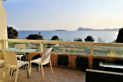 Image de \"Le Fontsainte\" Bel appartement T3 vue mer