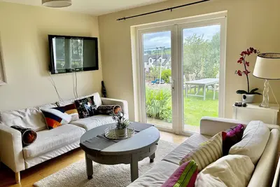 Image de Self contained apartment in the historic city of Derry