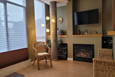 Image de Charming waterside condo in Old Victoria (with parking)