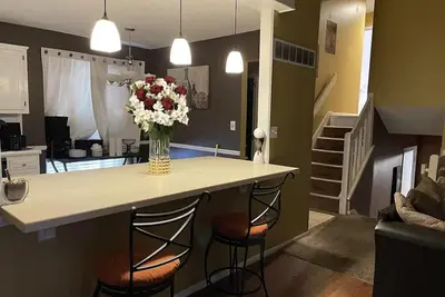 Image de 3 bedroom oasis in a quiet community