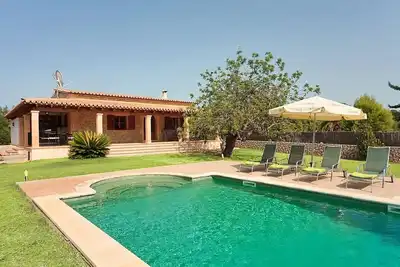Image de Countryside Villa with Mountain Views, A/C, Private Pool - 5 mins drive from Old Town Pollenca!