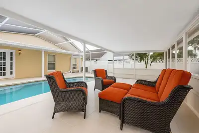 Image de Close to Diney World/Golf Club/Ucf/10 Guest/Pool/Laundry