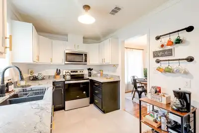 Image de Charming Historic Laurel Home – Walk to Downtown!