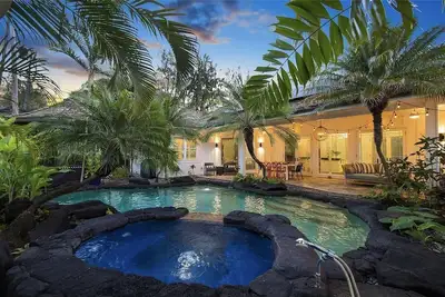 Image de Steps from Kailua Beach, heated pool, gazebo, Ac, No Cleaning Fee!