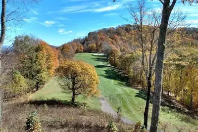 Image de Outstanding Views! Golf, mountains, fireplace