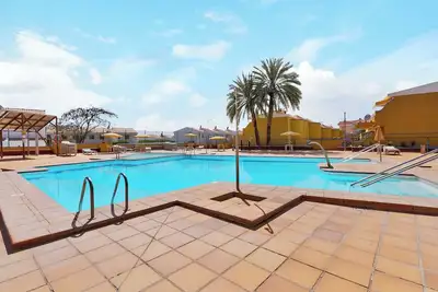 Image de Appartement de vacances 'Moderno Triplex Sonneland' avec vue sur la mer et Wi-Fi.
