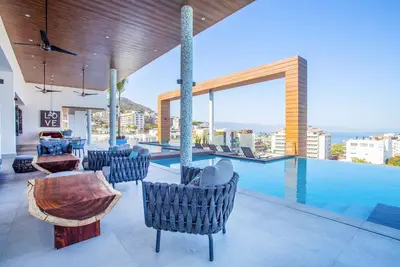 Image de Chic 1br in Romantic Zone w/pool