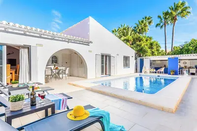 Image de Villa Anais - Trois Chambres Villa, Couchages 6