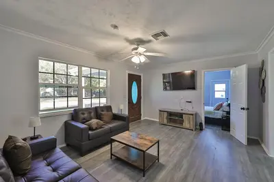 Image de Lovely Home Near Beaches