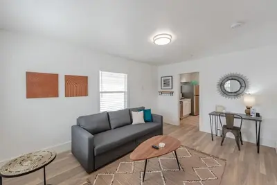 Image de #InvestREPM Coos Bay Goldfinch Cottage
