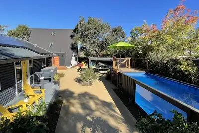 Image de Secluded 2-house resort w/pool & bocce in Sonoma Valley