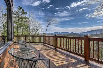 Image de Secluded dog-friendly cabin with mountain views