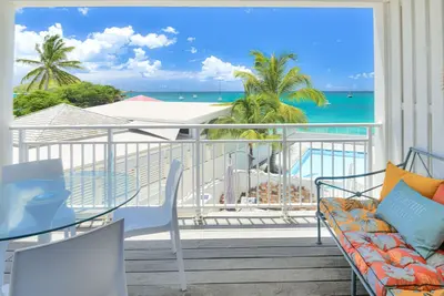 Image de Kokonut. Vue mer. Piscine. Grand Case centre. Parking