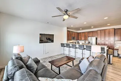Image de Nampa Townhome ~ 18 Mi to Downtown Boise!