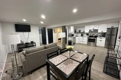 Image de ⭐️July Discount⭐️Modern Suite 450m to Hospital