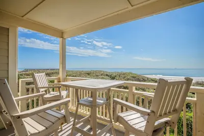 Image de 405 Dolphin Crossing: Private Balcony, Oceanfront Pool