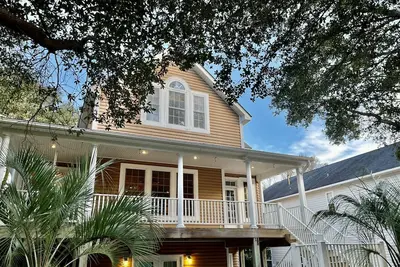 Image de Sea Trees House - beach and retreat in one place!