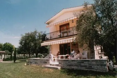 Image de Apartment with sun terrace, large garden, communal pool, bathroom and guest Wc
