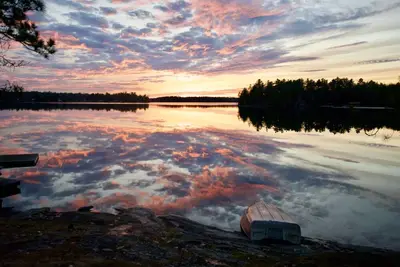 Image de Luxurious lake house, sunset views and Muskoka room