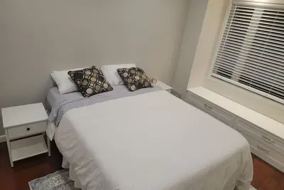 Image de Cozy and stylish home away from home