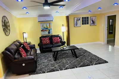 Image de Portmore Villa One