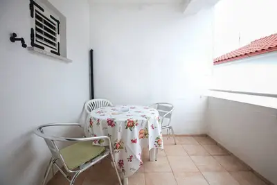 Image de Garçonnière avec la terrasse Pirovac, Sibenik (As-15320-c)