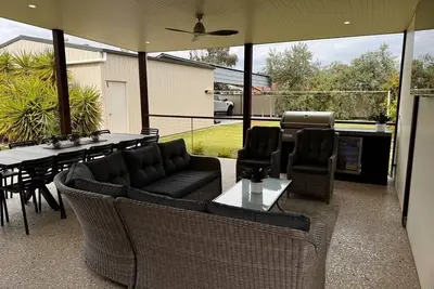 Image de Bundalong Retreat with New alfresco area