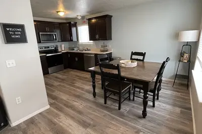 Image de Cute Rexburg Apartment!