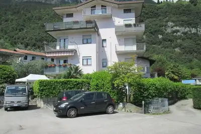 Image de 2 min from the historic center. Small apartment in quiet area with balcony.
