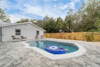 Image de Modern Adobe Oasis~Heated Pool~Fresh Remodel