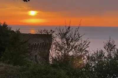 Image de Chambre Sulenia dans tour génoise du 16e siècle