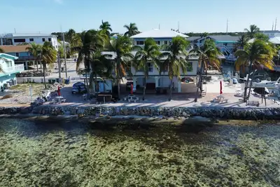 Tavernier Waterfront Escape