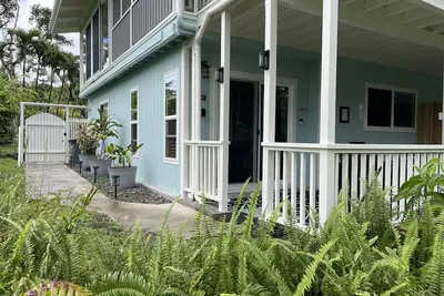 Image de Kaloli Point retreat 3 blocks from the ocean and minutes to Shipman Beach trail!