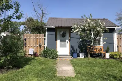 Image de Tiny cottage on the  river