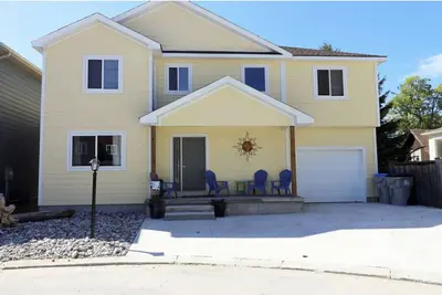 Image de Grand Bend Beach Luxury Home: Cozy & Upscale