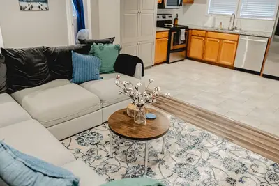 Image de Turn key house on quiet cul-de-sac, close to Concord attractions