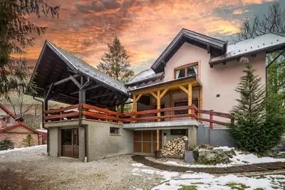 Image de Superbe maison Ă Novo Zvecevo avec WiFi