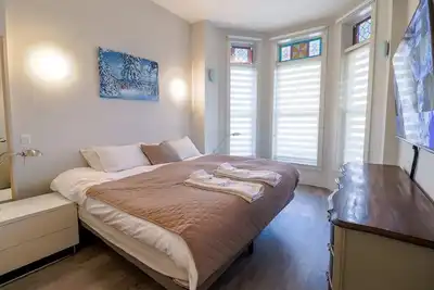 Image de Renovated 2br Victorian Home in Heart of Toronto