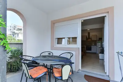 Image de Appartement de deux chambres avec la terrasse Zadar (A-20037-b)