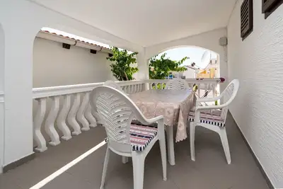 Image de Appartement d'une chambre avec la terrasse Vir (A-20147-b)