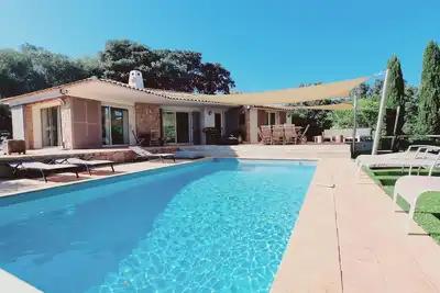 Image de Villa 4 chambres, piscine chauffée, proche des plages de Cala Rossa.