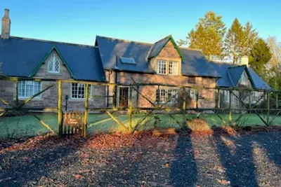 Image de Rose Cottage - Charming Cottage in the Grounds of a Private Country House Estate