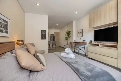 Image de Apartamentos Oslo Tesoro by Housy Host